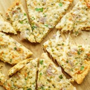 Pan pizza con Aglio e mozzarella